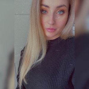 Meet your Posher, Alexandra